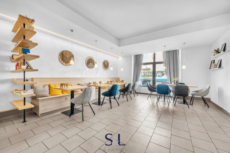 Pronájem restaurace/ prodej obchodní značky, 105 m2 – Liberec III-Jeřáb