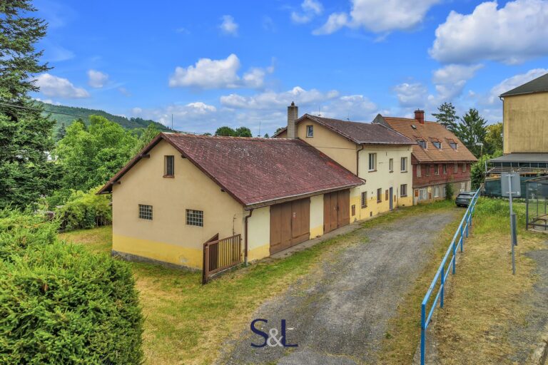 Prodej víceúčelového domu – 248 m² – Cvikov