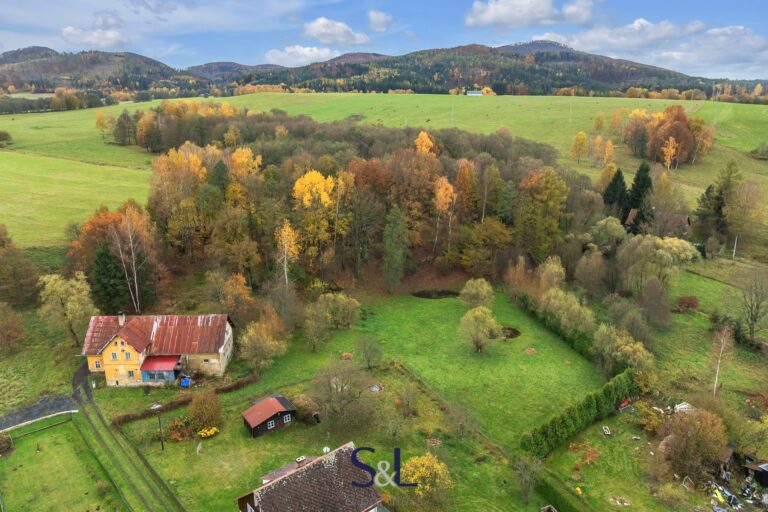 Prodej stavebního pozemku 2 544 m², Chřibská